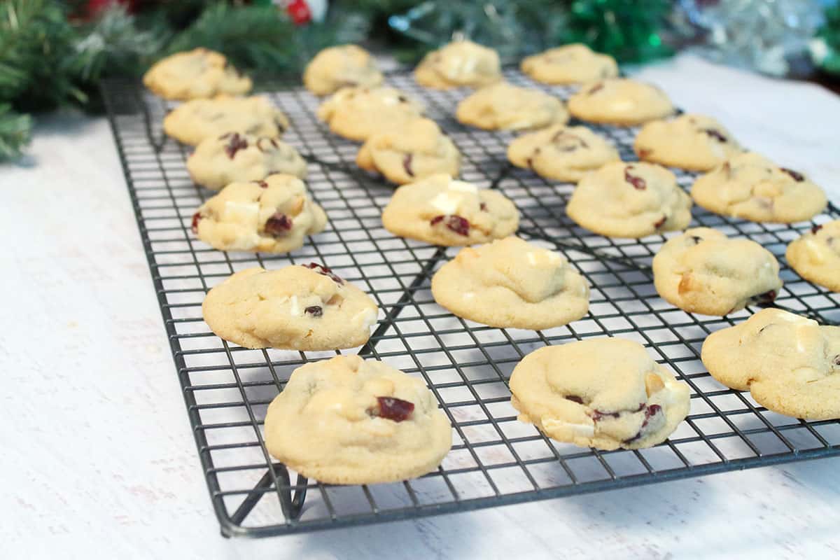 Cookies cooling on wire rack.
