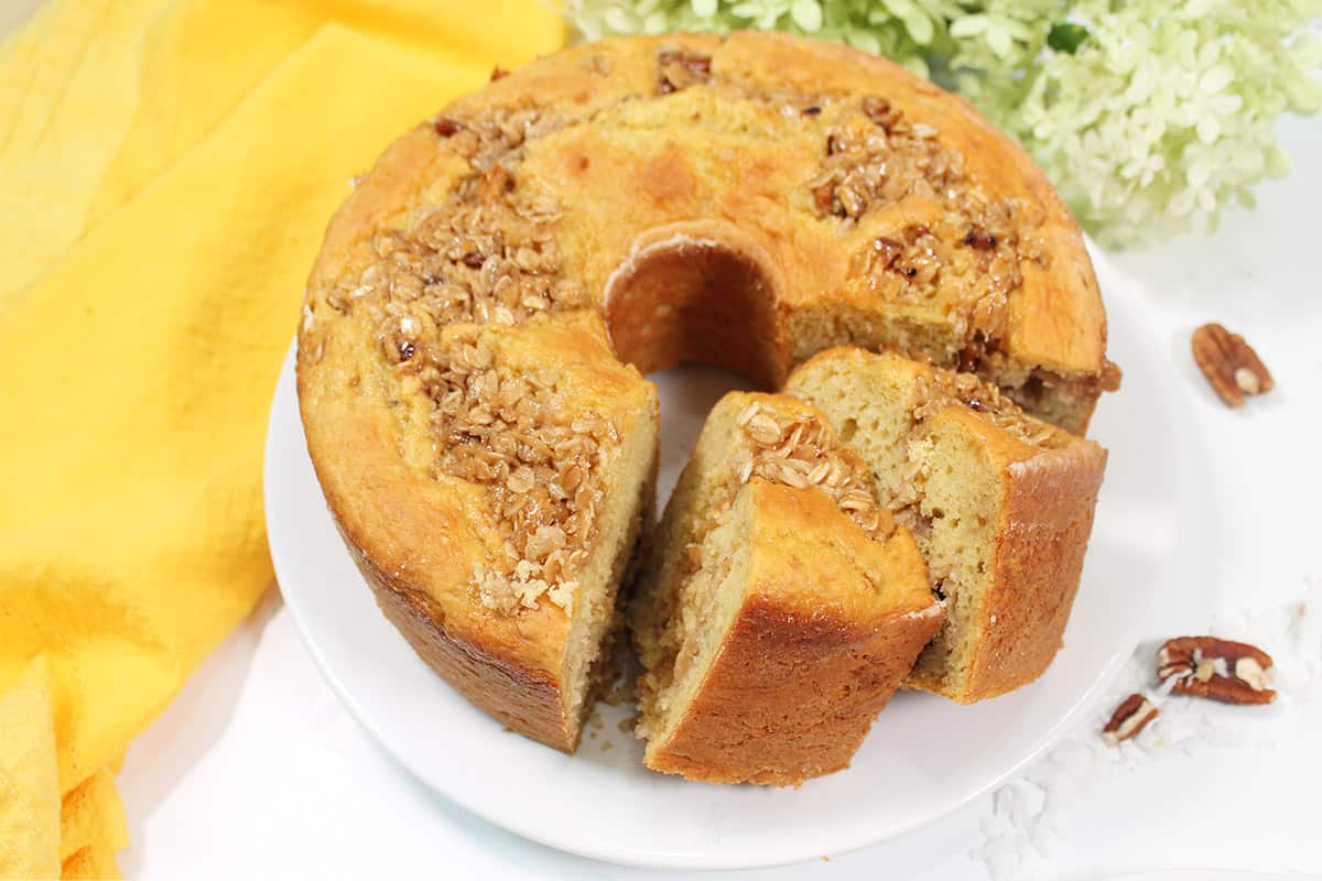 Banana Oatmeal Cake with leaning slices.
