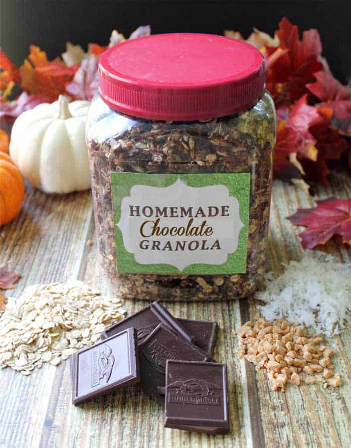 Chocolate Granola gift | 2 Cookin Mamas