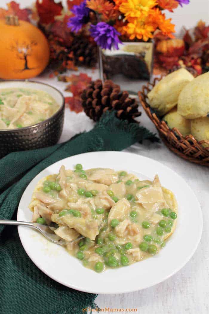Chicken a la King / Turkey a la King | 2 Cookin Mamas Chicken a la King is a creamy, rich, comfort food that's perfect for any night of the week. And it's as easy as 1-2-3! Quickly made using rotisserie chicken or leftover holiday turkey, peas, cream and a touch of sherry. A dinner that tastes like anything other than leftovers & ready in 30! #dinner #chicken #turkey #easyrecipe #recipe #leftovers #comfortfood via @2CookinMamas
