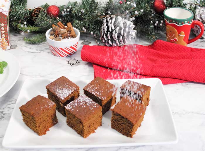 Homemade Spicy Gingerbread dusting sugar