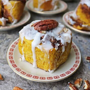 Pumpkin Cinnamon Roll on plate.