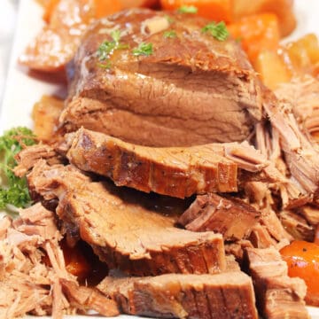 Closeup of sliced tender beef roast.
