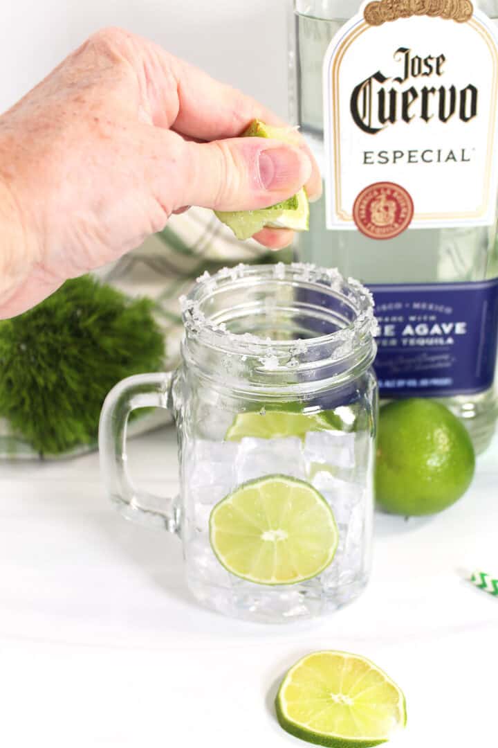 Squeeze in 1-2 wedges of lime.
