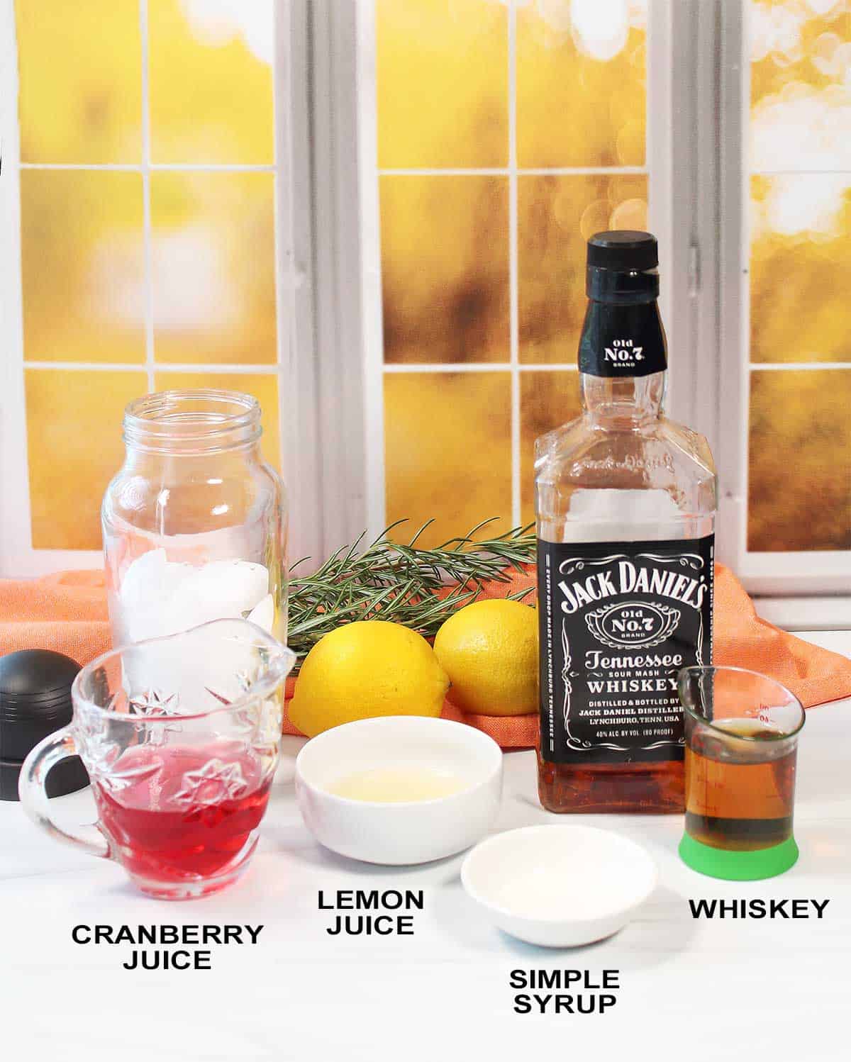 Ingredients for easy whiskey sour.