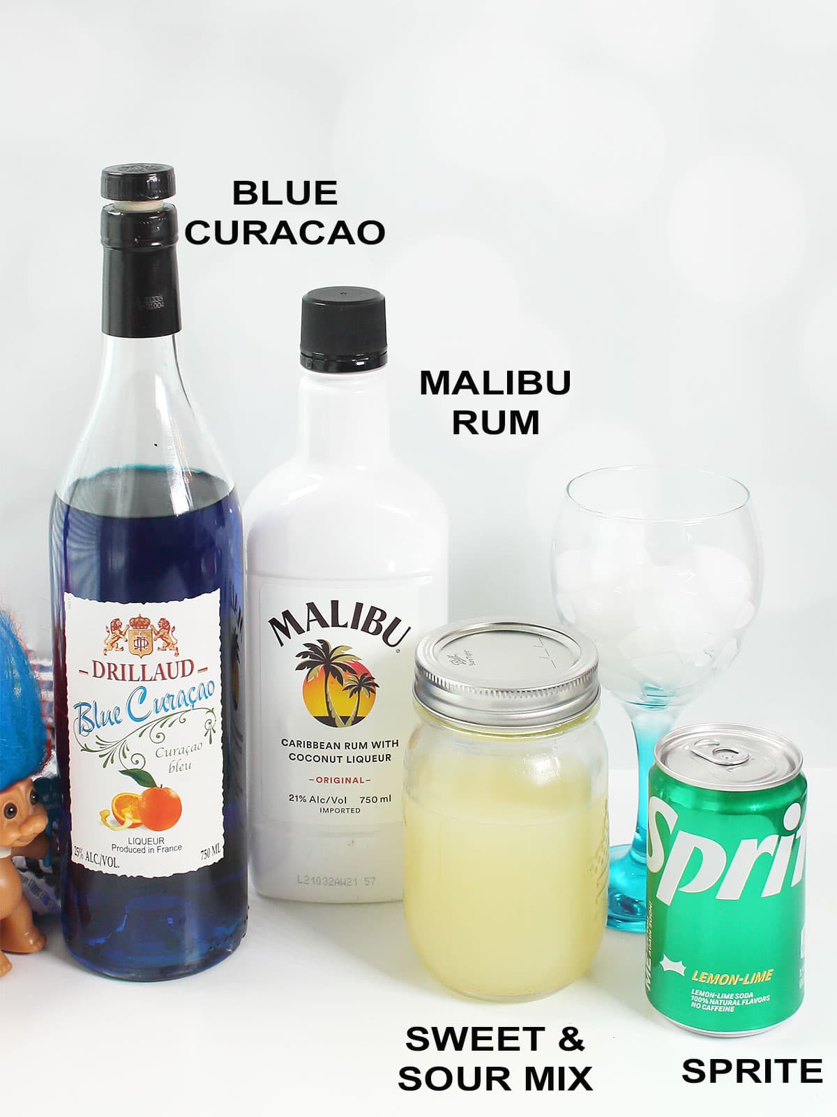 Papa Smurf cocktail ingredients.
